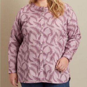 Duluth Trading Co Lavender Button-Down Feather Print Shirt